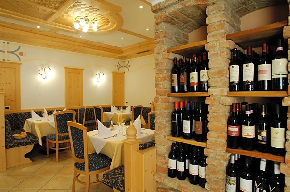 Hotel Falzares