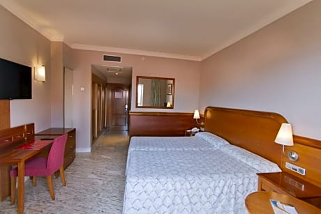 Double Classic Capacity 2+1