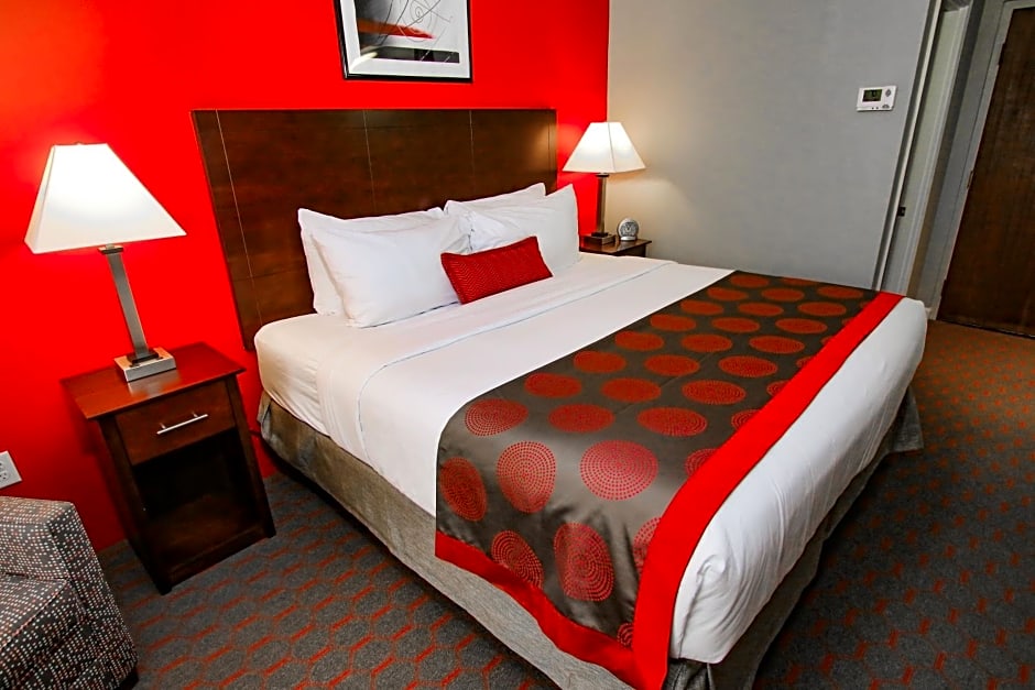 Ramada Hotel & Conference Center by Wyndham Lewiston
