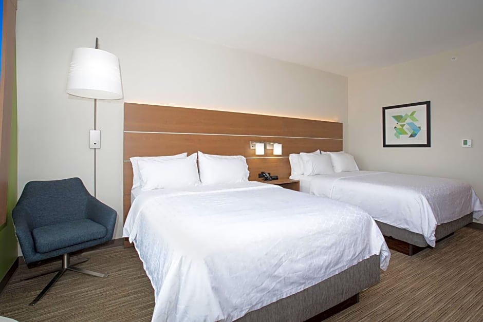 Holiday Inn Express & Suites - Goodland I-70 By IHG