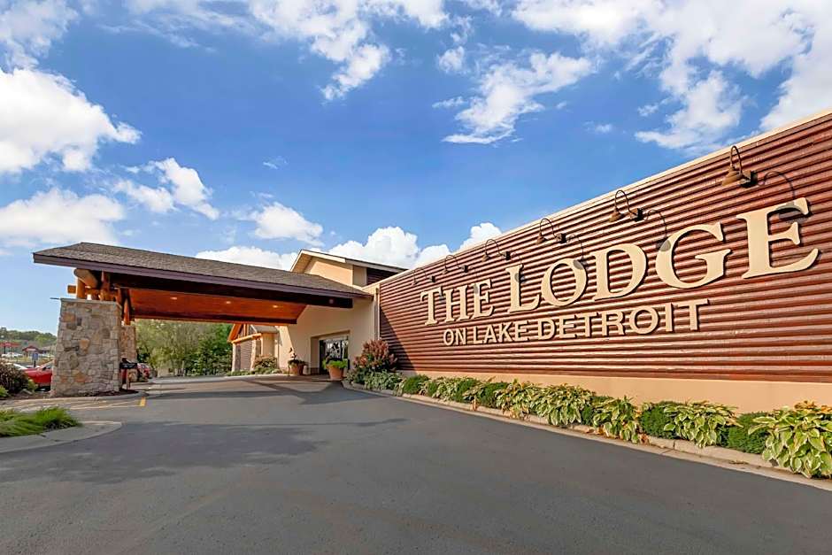 Best Western Premier The Lodge On Lake Detroit