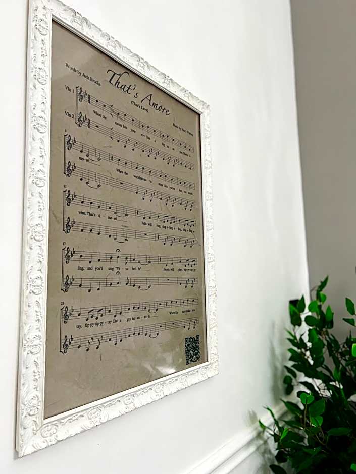 MILUAR - centro storico - lungo la via della Musica