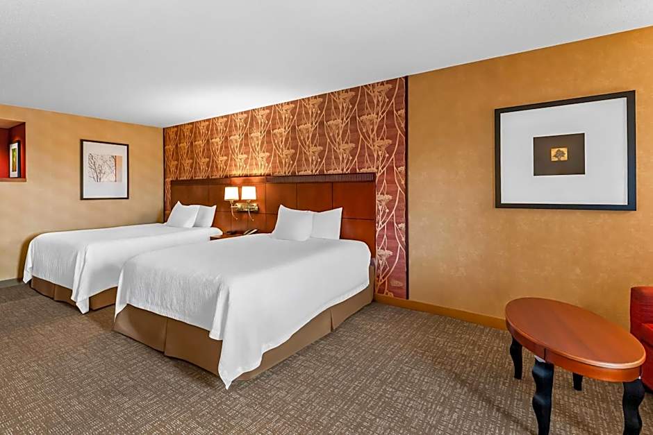 Sonesta Essential Junction City