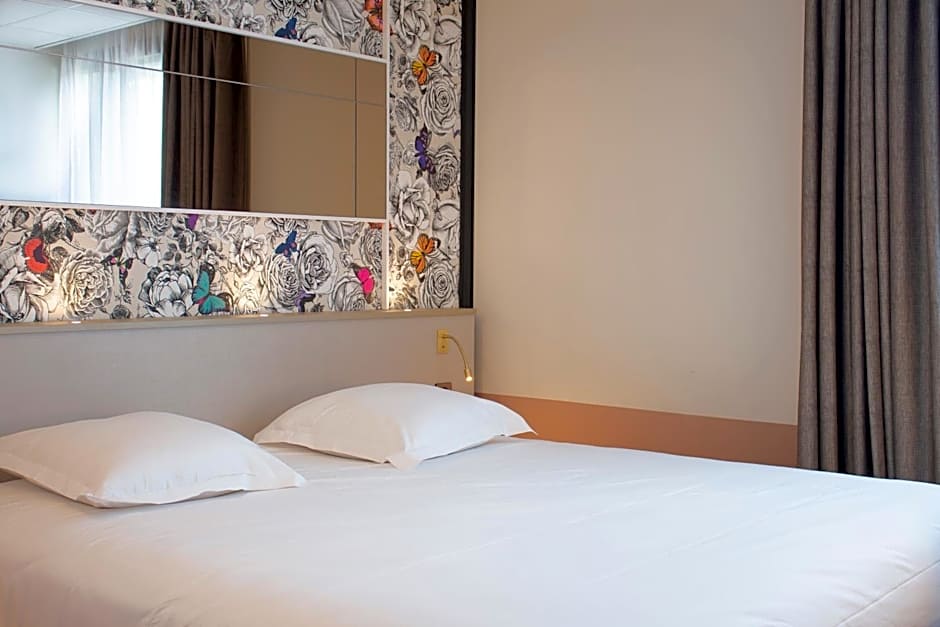 Brit Hotel Nantes La Beaujoire - L'Amandine