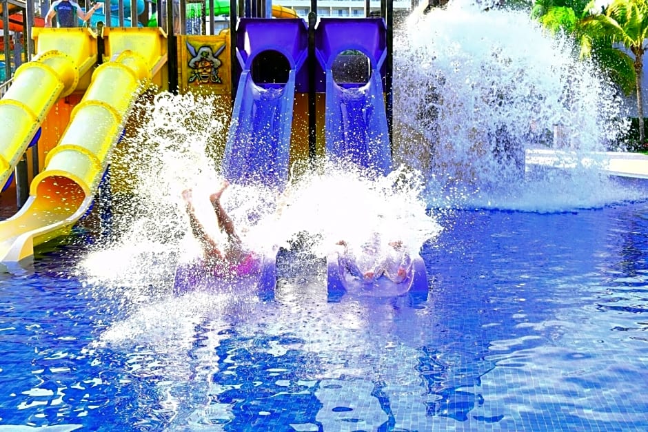 Royalton Blue Waters Autograph All-Inclusive Resor