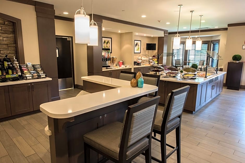 Staybridge Suites Latham By IHG