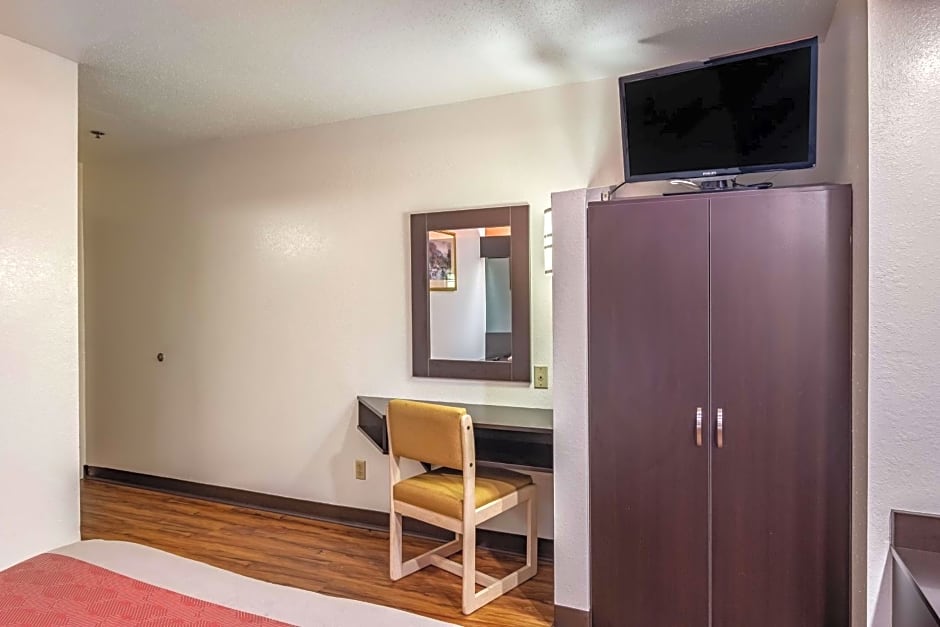 Motel 6 Chattanooga Downtown
