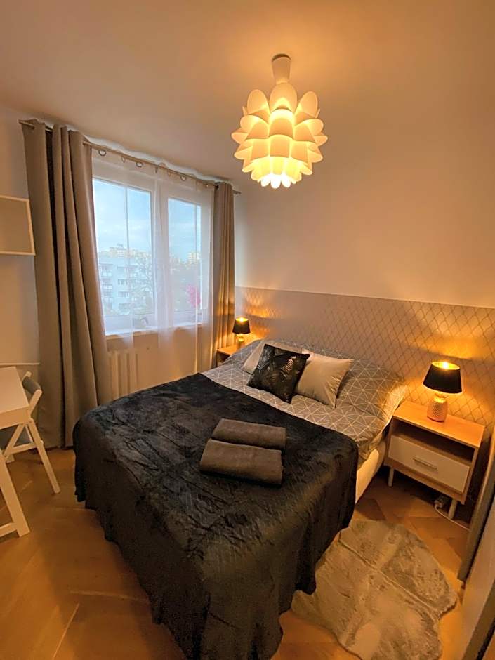 ClickTheFlat Miła Center Apart Rooms