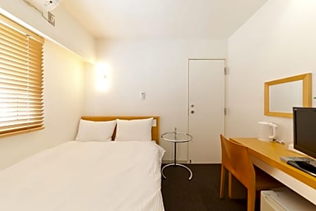 Single Room - Smoking