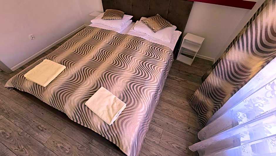 Jaworina- Apartamenty, Domki i Pokoje
