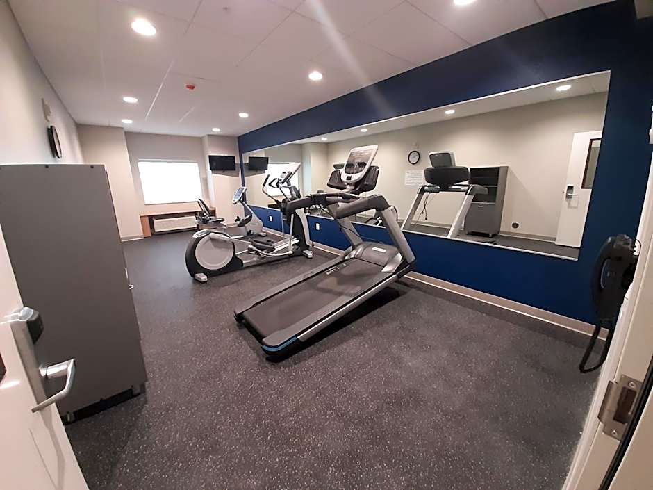 Microtel Inn & Suites by Wyndham Loveland