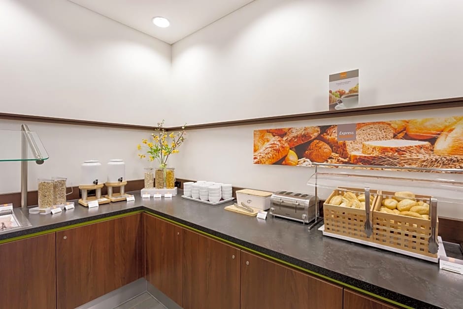 Holiday Inn Express Augsburg By IHG