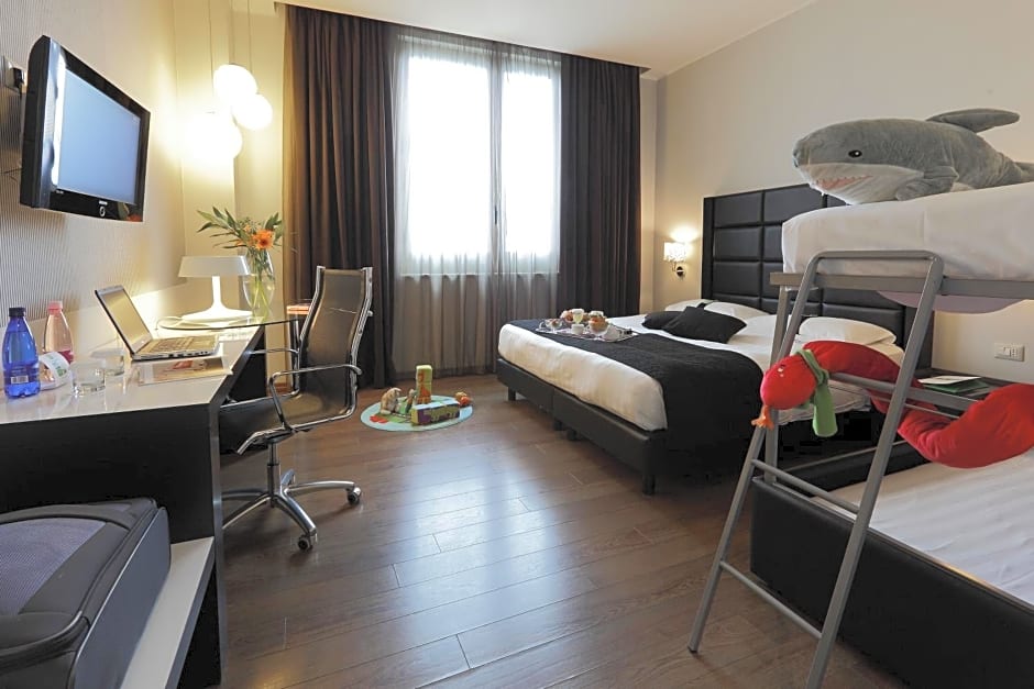 Holiday Inn Genoa City By IHG
