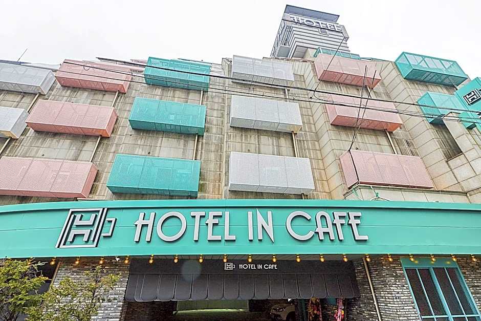 Guri Hotel in Cafe