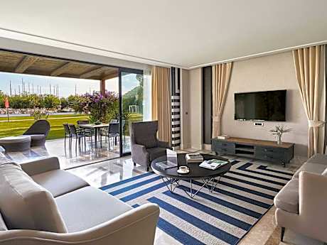 Four-Bedroom Grand Suite