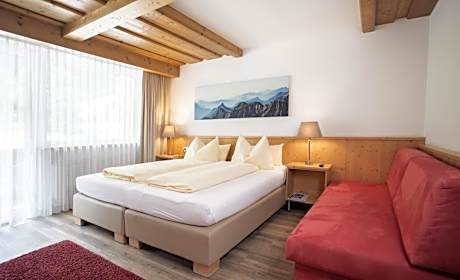 Superior Double Room with Balcony