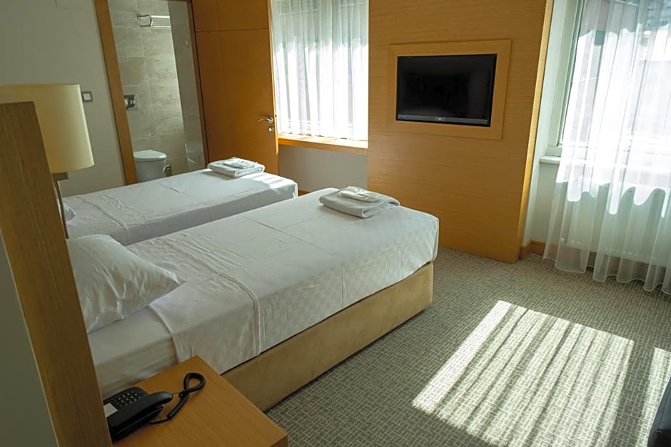 LOTUSPARK HOTEL
