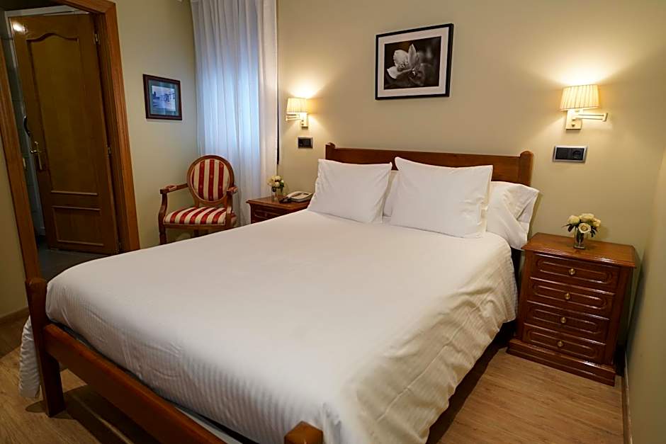 Hotel Arco Navia