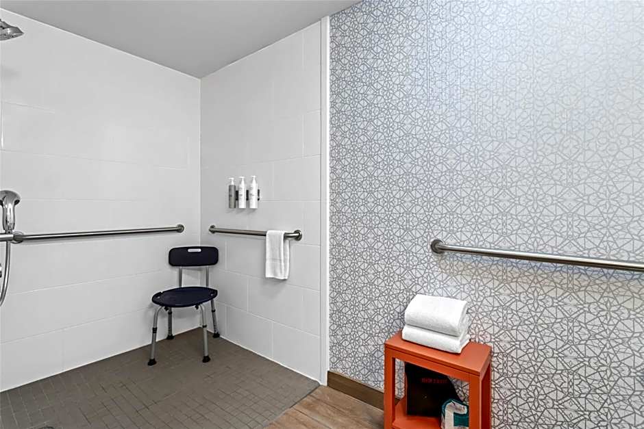 Hampton Inn By Hilton & Suites Farmington