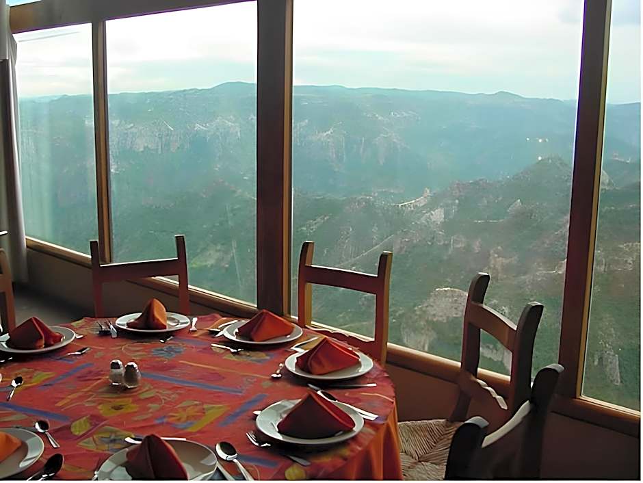 Hotel Divisadero Barrancas