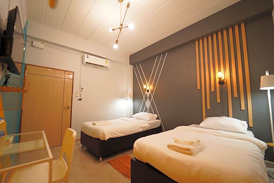 Chillax Khaosok Hostel - SHA Certified