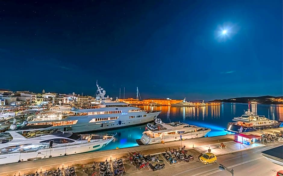 Naves Suites