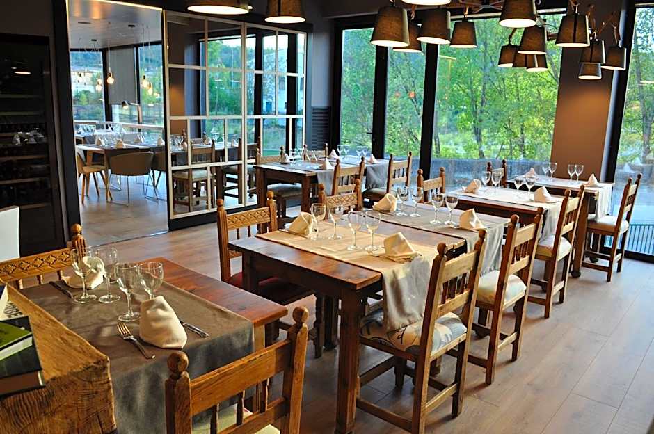 Alojamientos Ainsa Sanchez