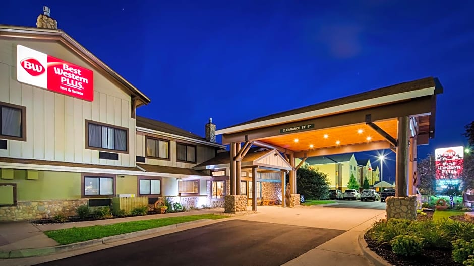 Best Western Plus Holland Inn & Suites