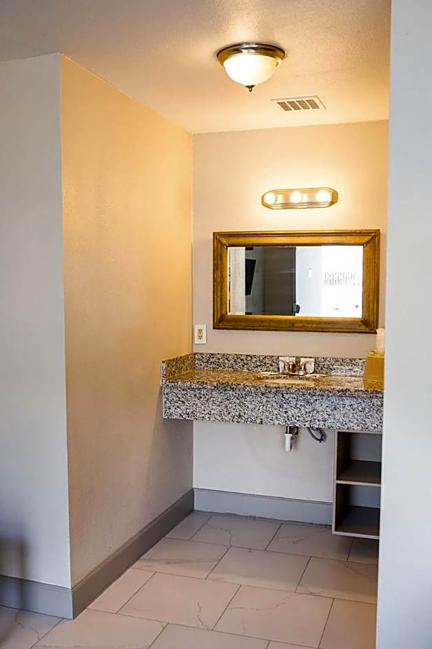 Harmony Inn and Suites