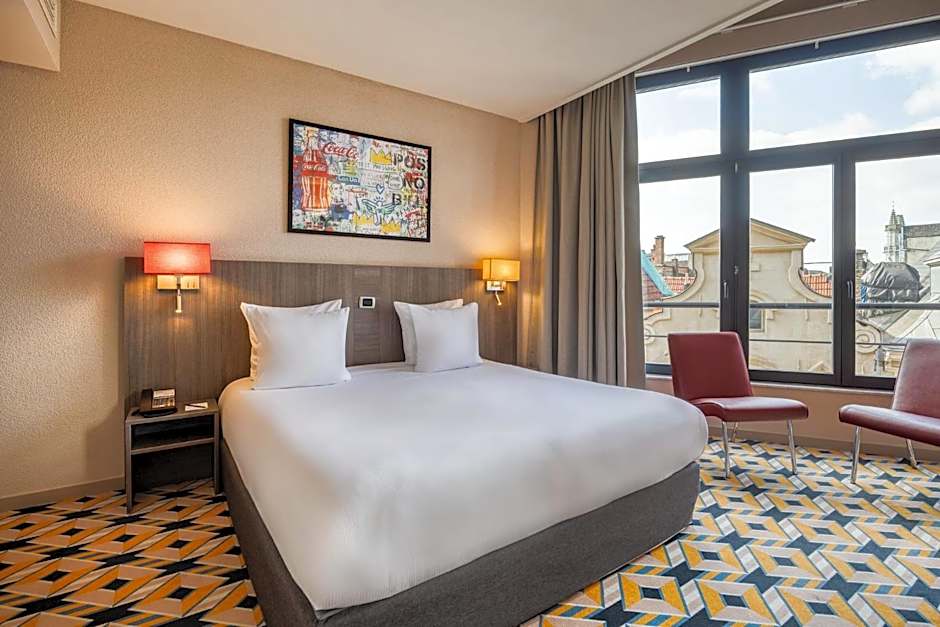 Alma Grand Place Hotel