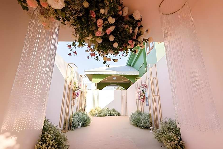 Suwanna Riverside Resort