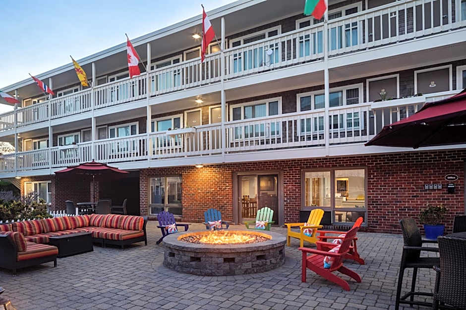 Surfside Hotel and Suites