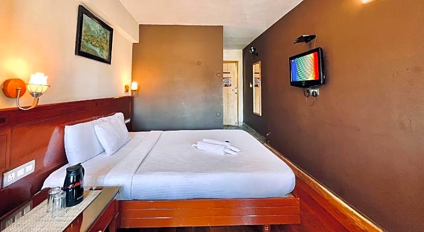 Hotel JC Grand Kodaikanal