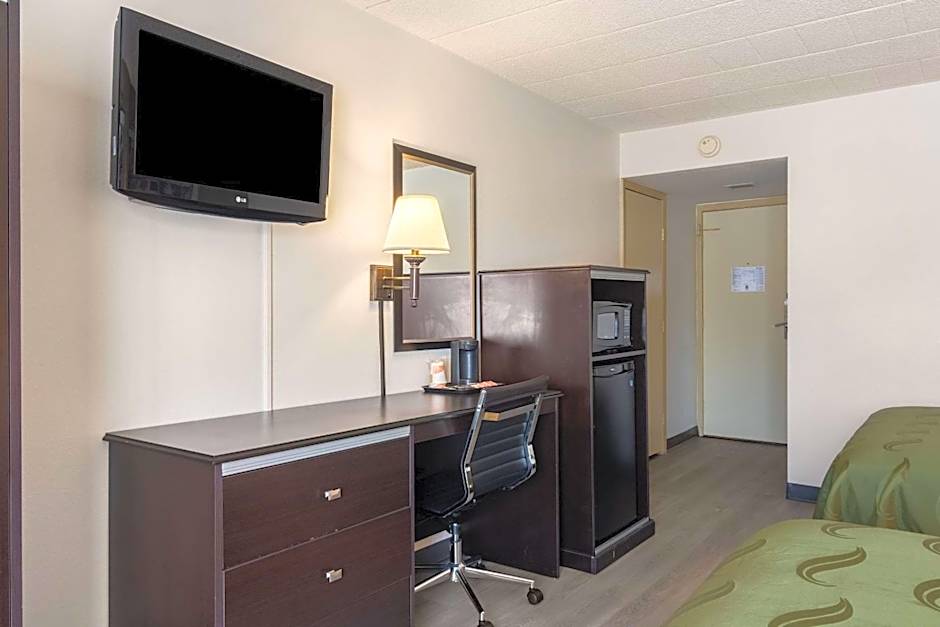 Quality Inn & Suites Indiana South