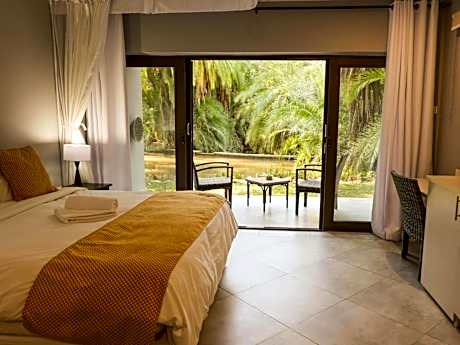 Standard Room with Garden View