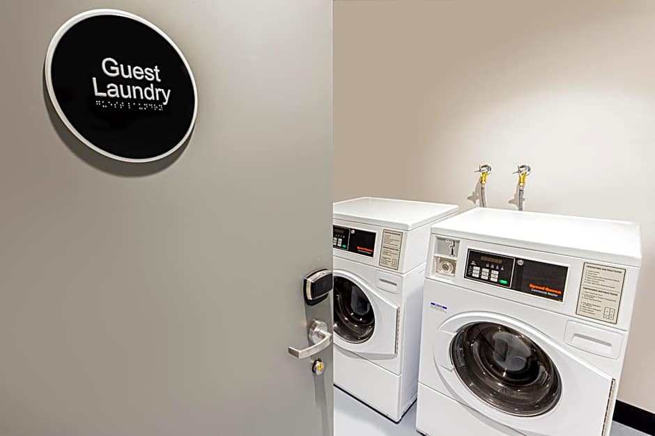 Brady Hotels Jones Lane