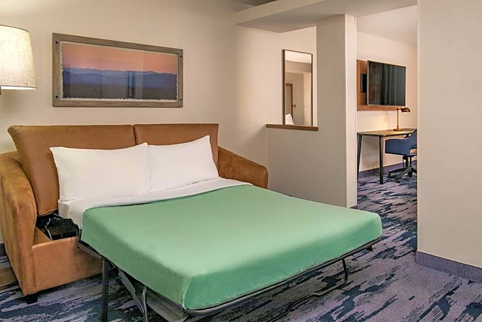 Fairfield Inn & Suites by Marriott Brunswick Freeport
