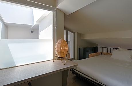 Suite Duplex with Terrance