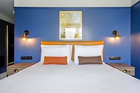 Double Room with Walk-In Shower - Disability Access/Non-Smoking