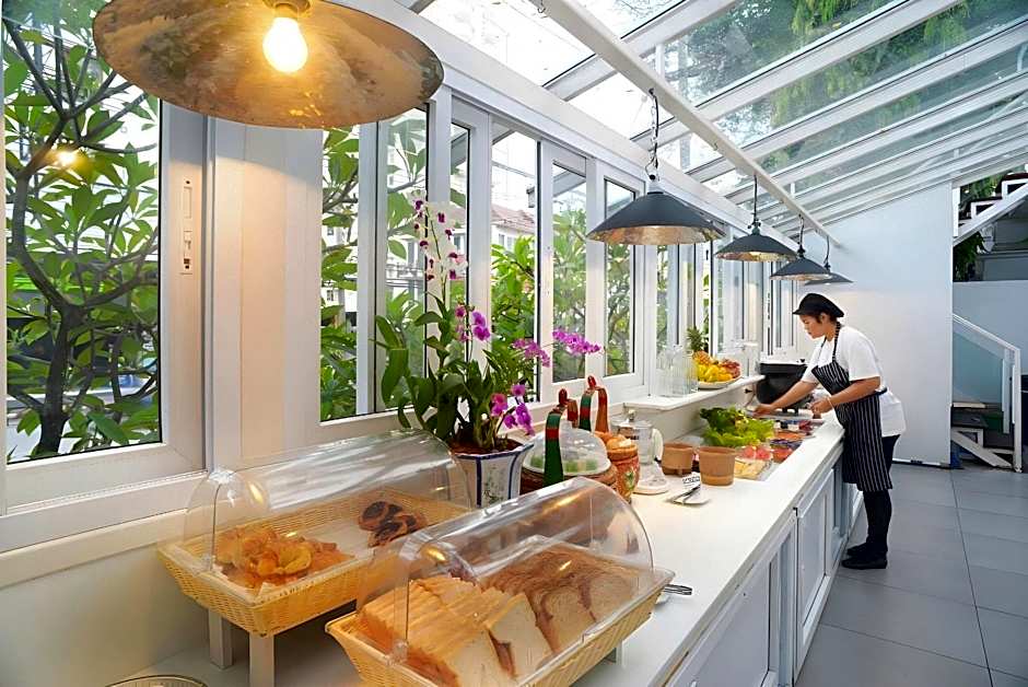 Sino House Phuket Hotel - SHA Plus