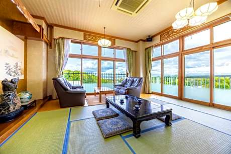 Japanese-Style Room