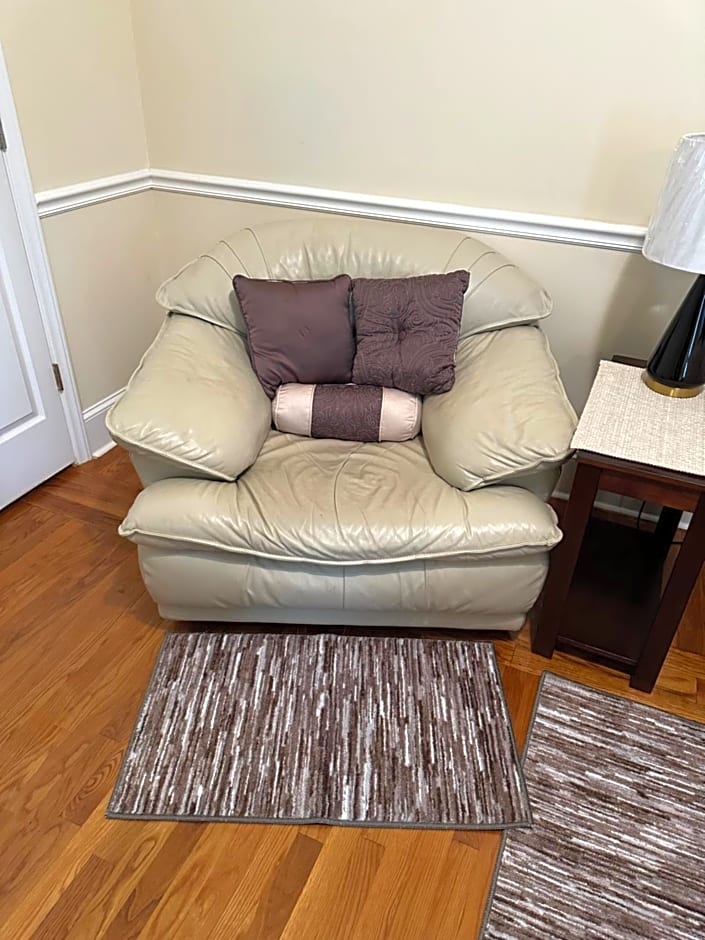 MooreField Suites Greensboro East