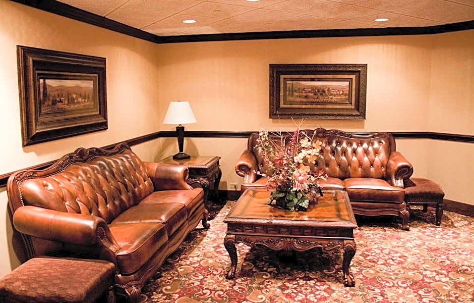 Holiday Inn Express Mentor Banquet Center By IHG