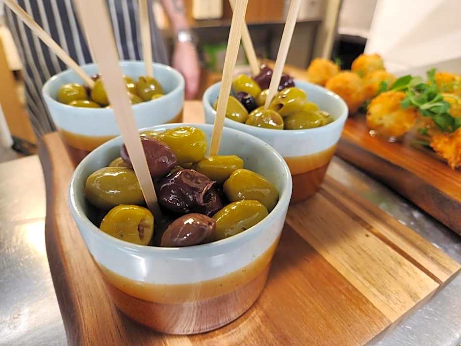 The Swan - A Colombo Edition Hotel