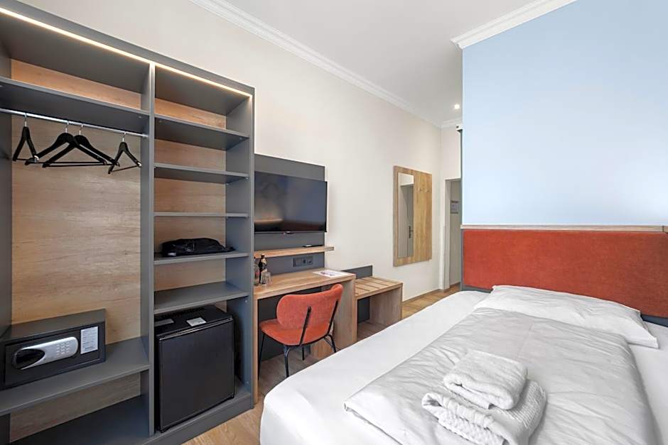 NEU - Sona Design Rooms - CITY CENTER -