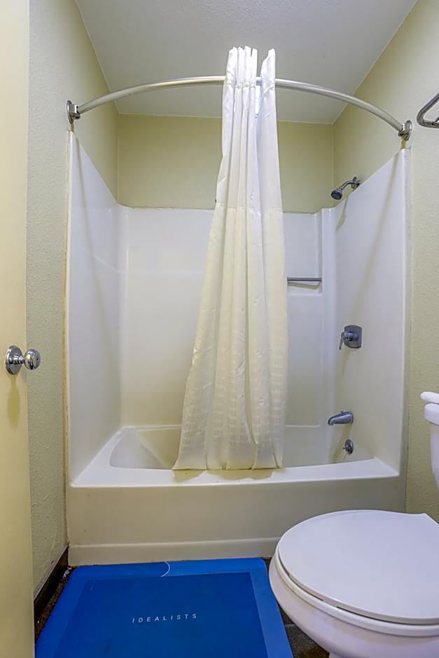 Budget Inn By OYO Natural Bridge I-81