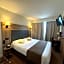 The Originals City, Hotel Napoleon, La Roche-sur-Yon (Inter-Hotel)
