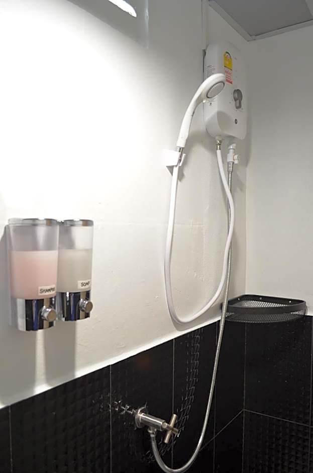 Dawnthaya Ayutthaya Art House บ้านดอนธยๅ อยุธยา