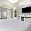 Dom Hotel
