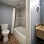 Super 8 by Wyndham Portsmouth - Norfolk